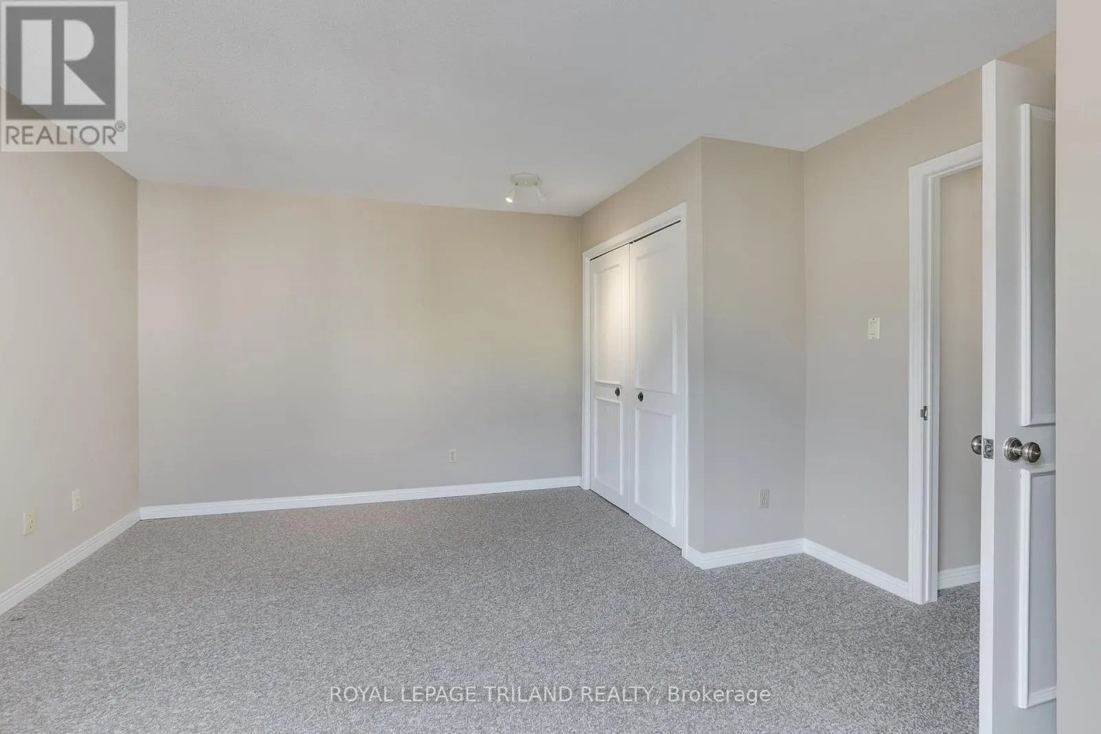 77 - 703 WINDERMERE ROAD, #77