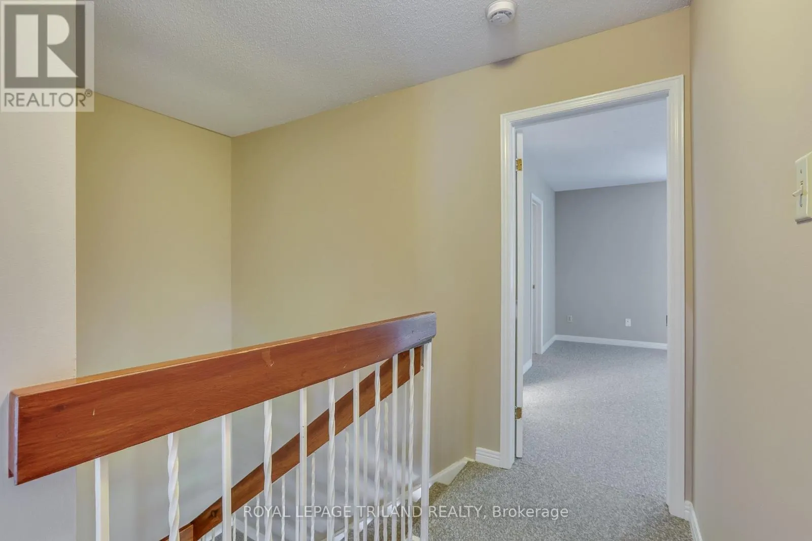 77 - 703 WINDERMERE ROAD, #77