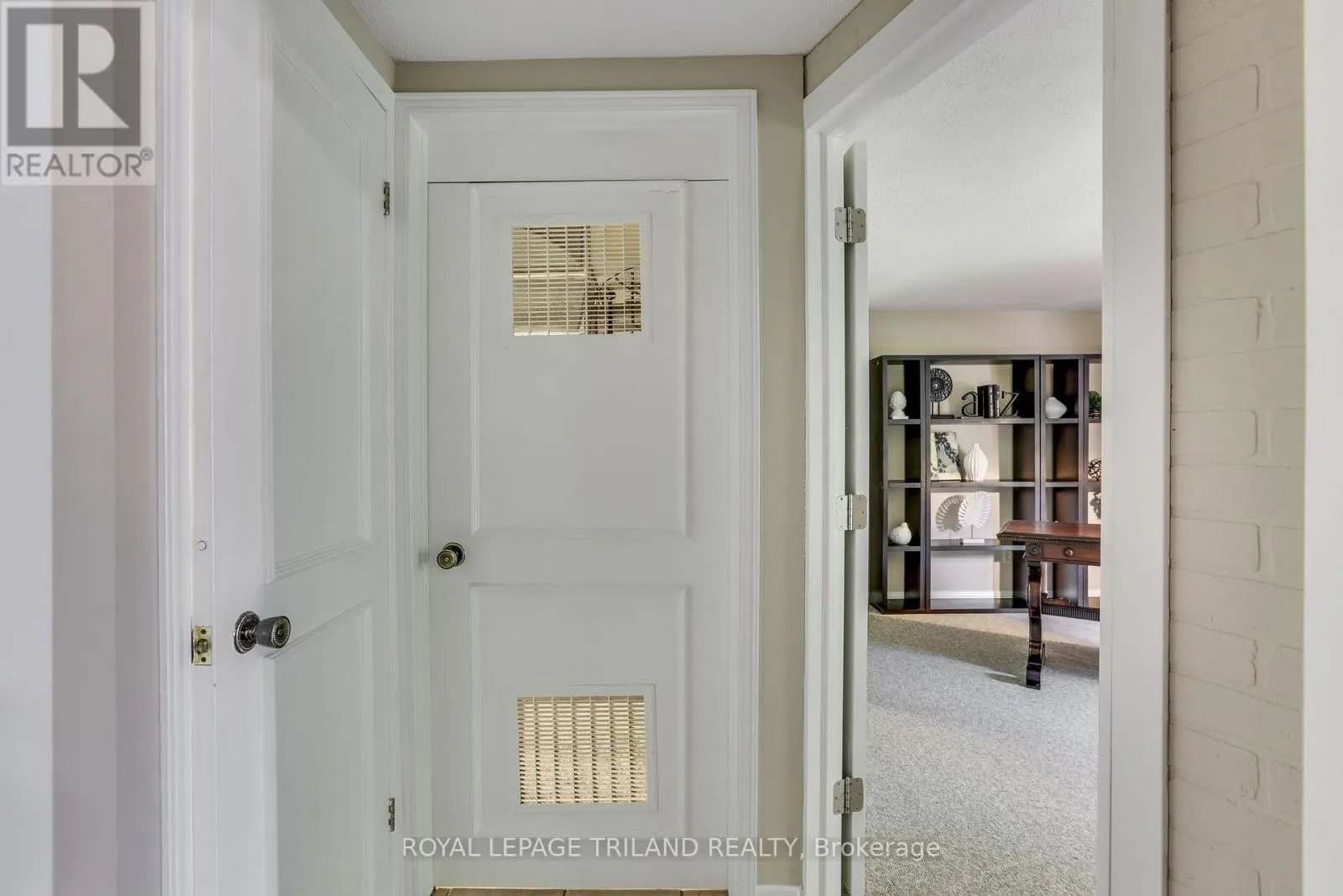 77 - 703 WINDERMERE ROAD, #77