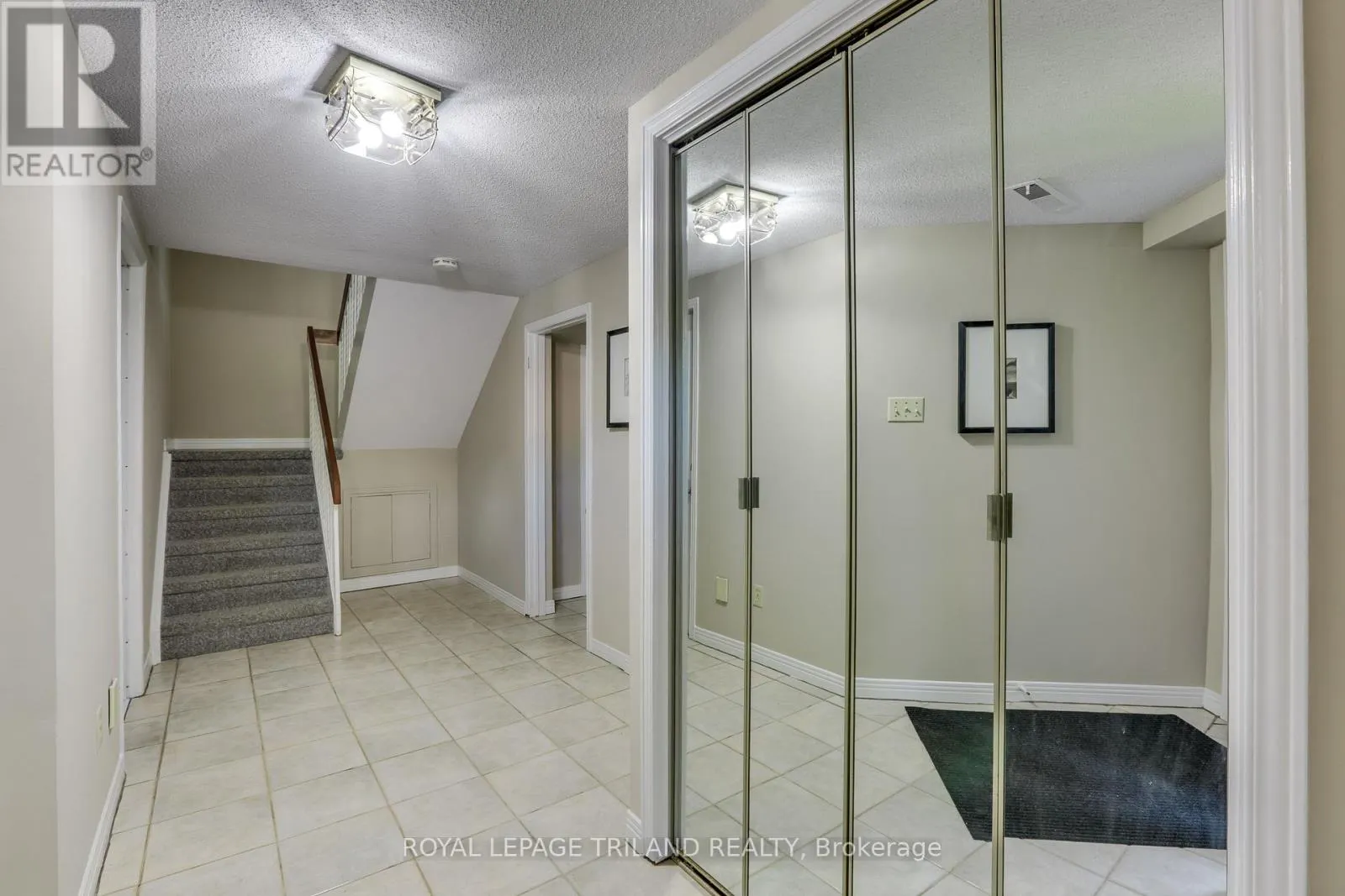 77 - 703 WINDERMERE ROAD, #77