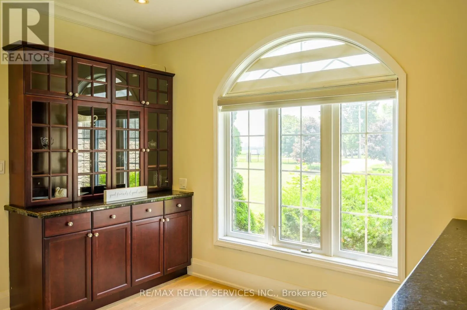 214 & 218 MAPLE AVENUE S