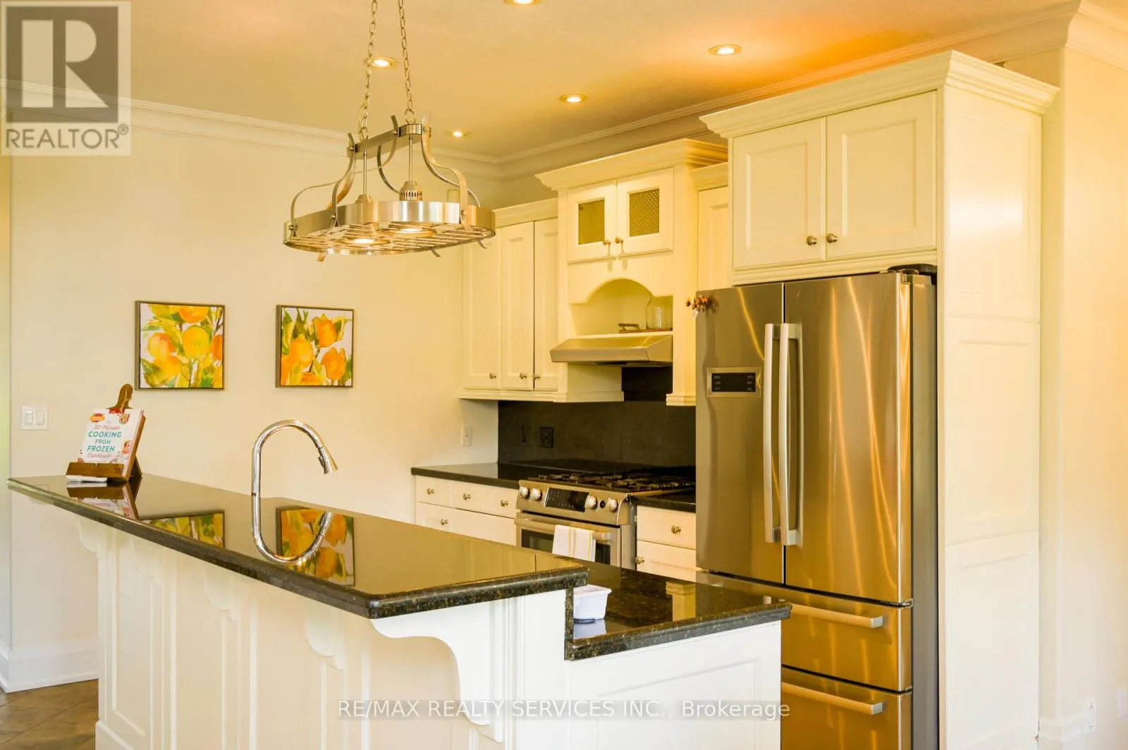 214 & 218 MAPLE AVENUE S