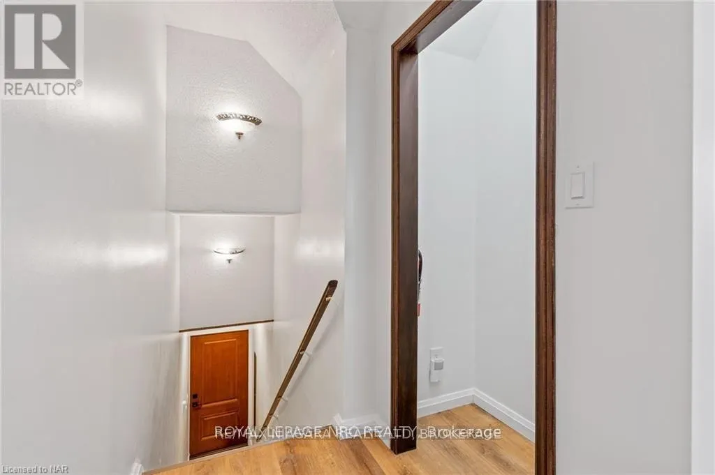 2 - 3717 HIBBARD STREET, #2