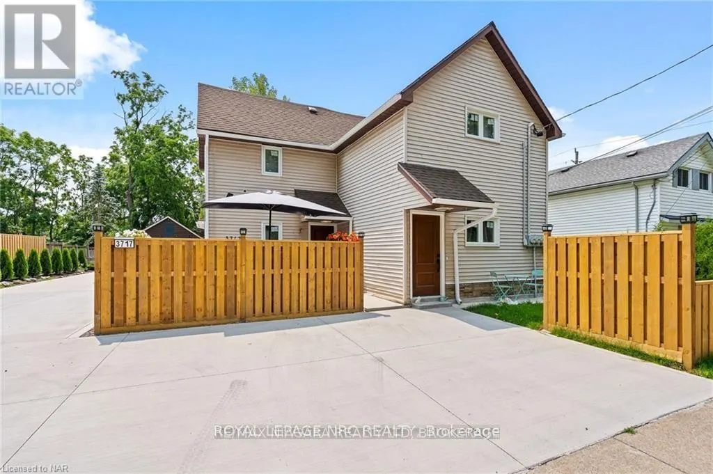2 - 3717 HIBBARD STREET, #2