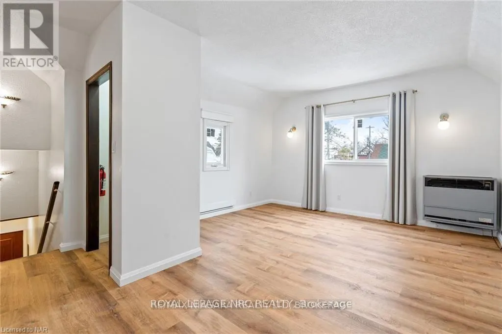 2 - 3717 HIBBARD STREET, #2