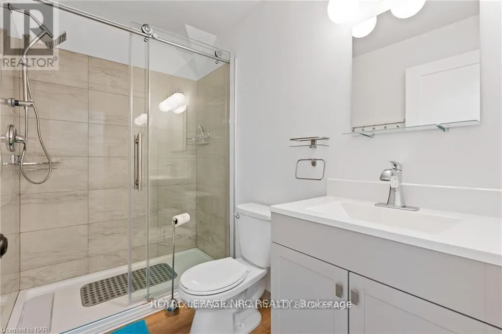 2 - 3717 HIBBARD STREET, #2