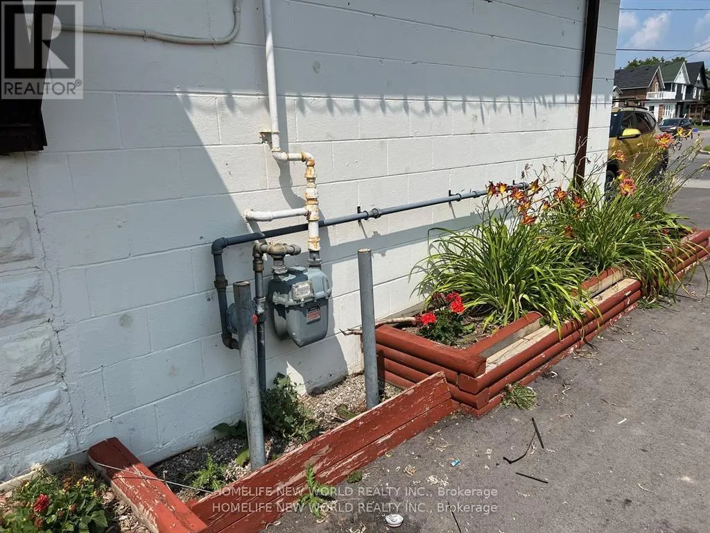 65 ALBERT STREET S