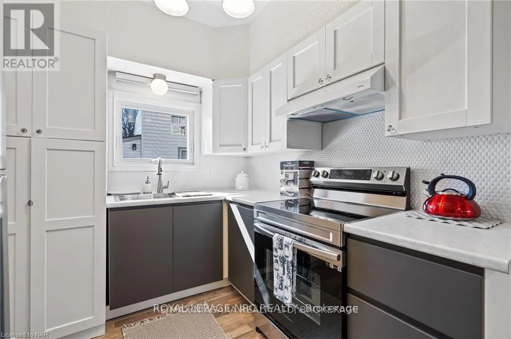 MAIN - 3717 HIBBARD STREET, #Main