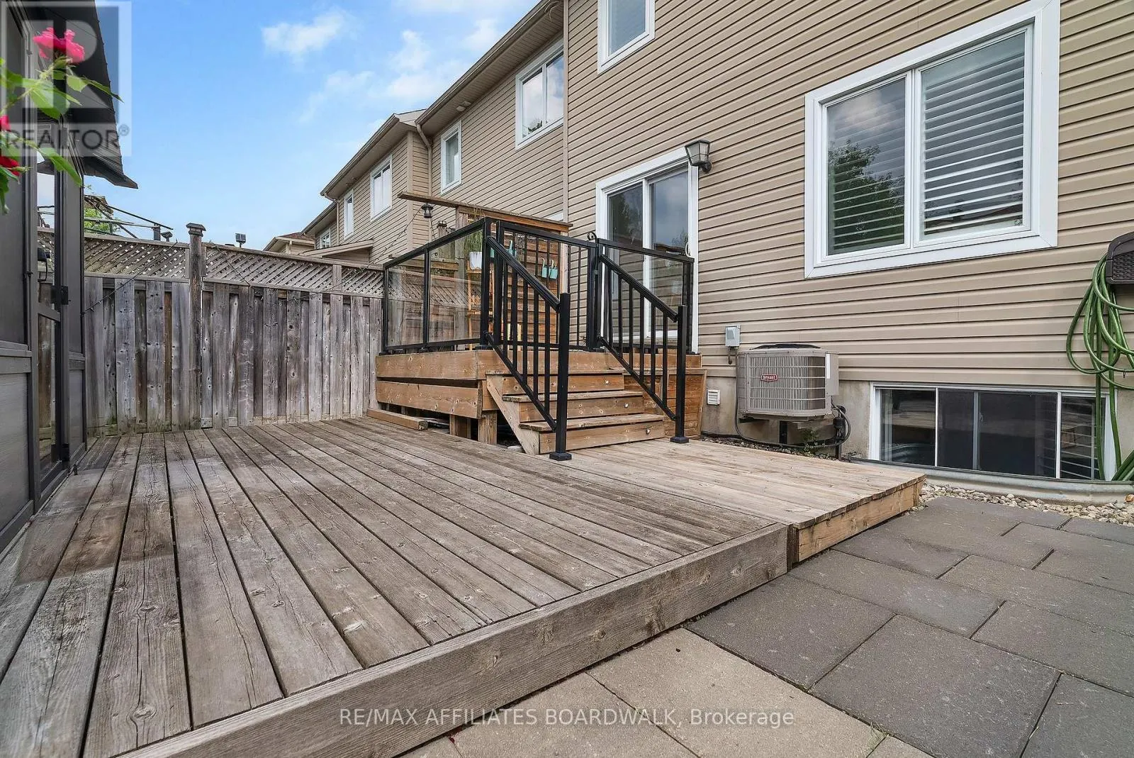 317 GLENBRAE AVENUE
