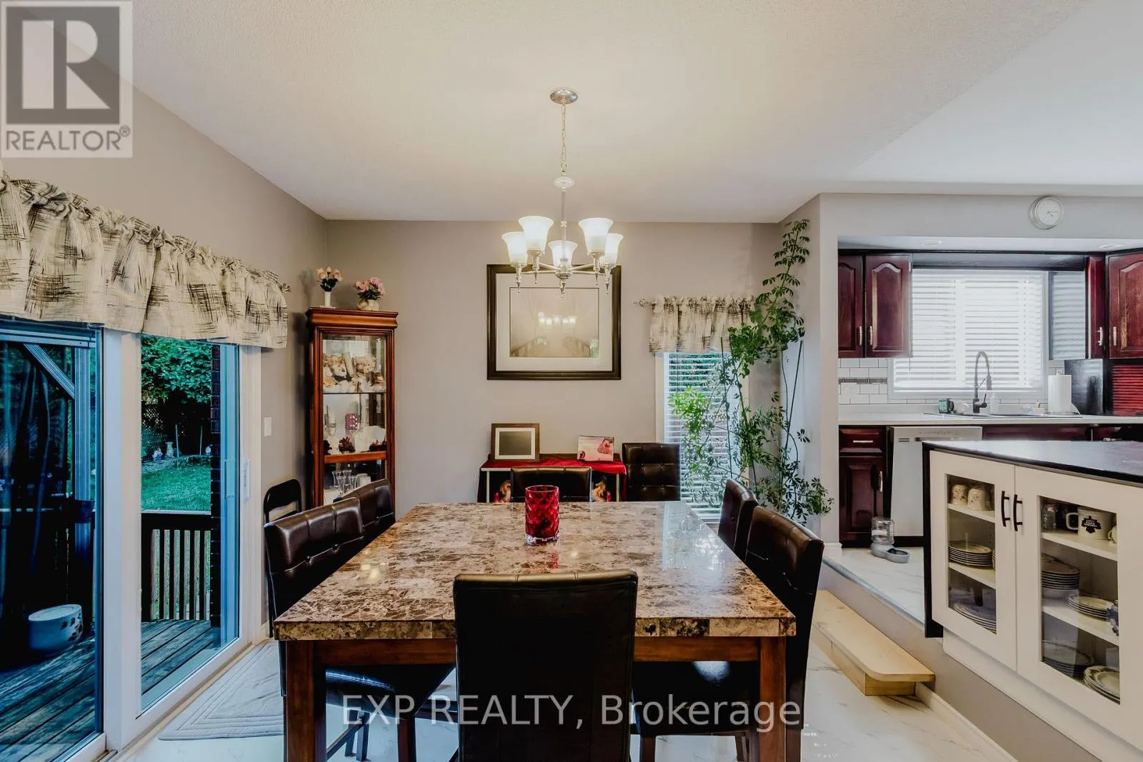 254 DENT PLACE