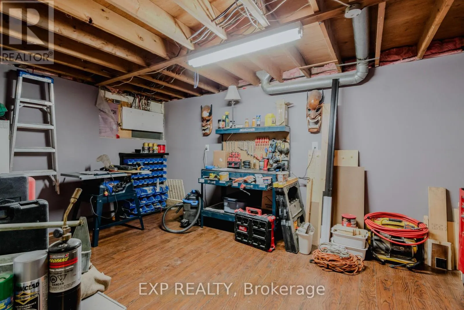 254 DENT PLACE