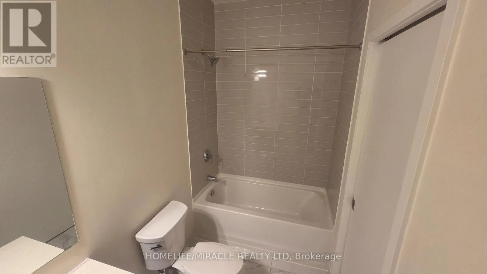 221 - 690 KING STREET W
