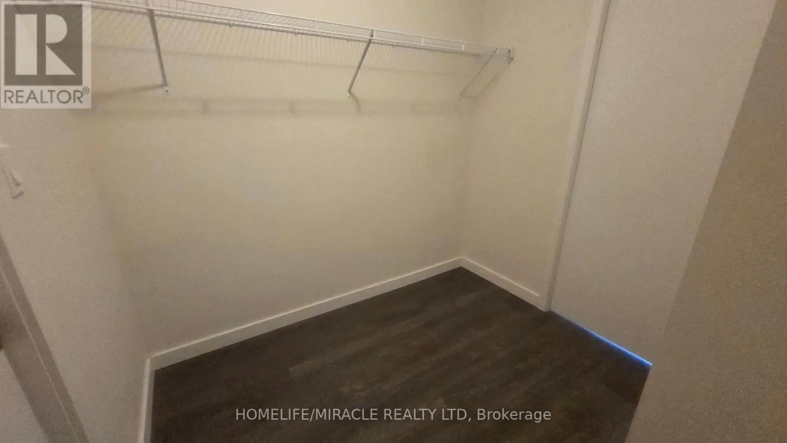 221 - 690 KING STREET W
