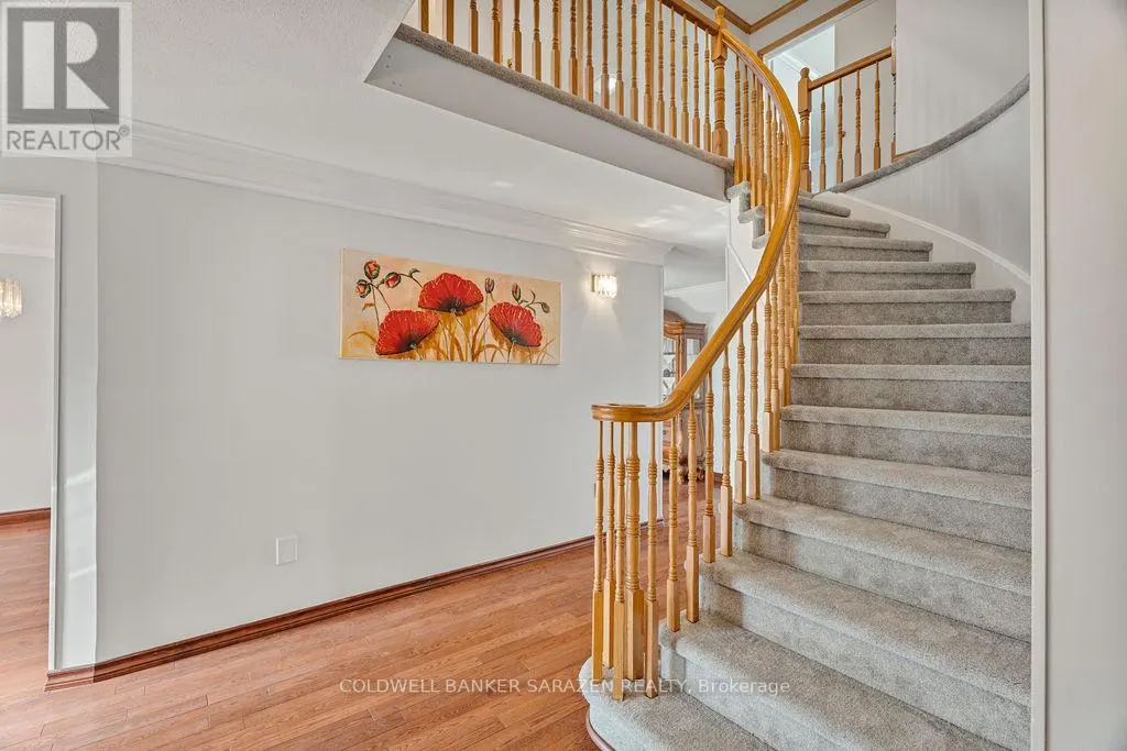 121 TOPLEY CRESCENT