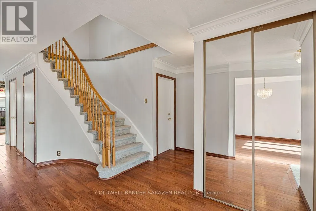 121 TOPLEY CRESCENT