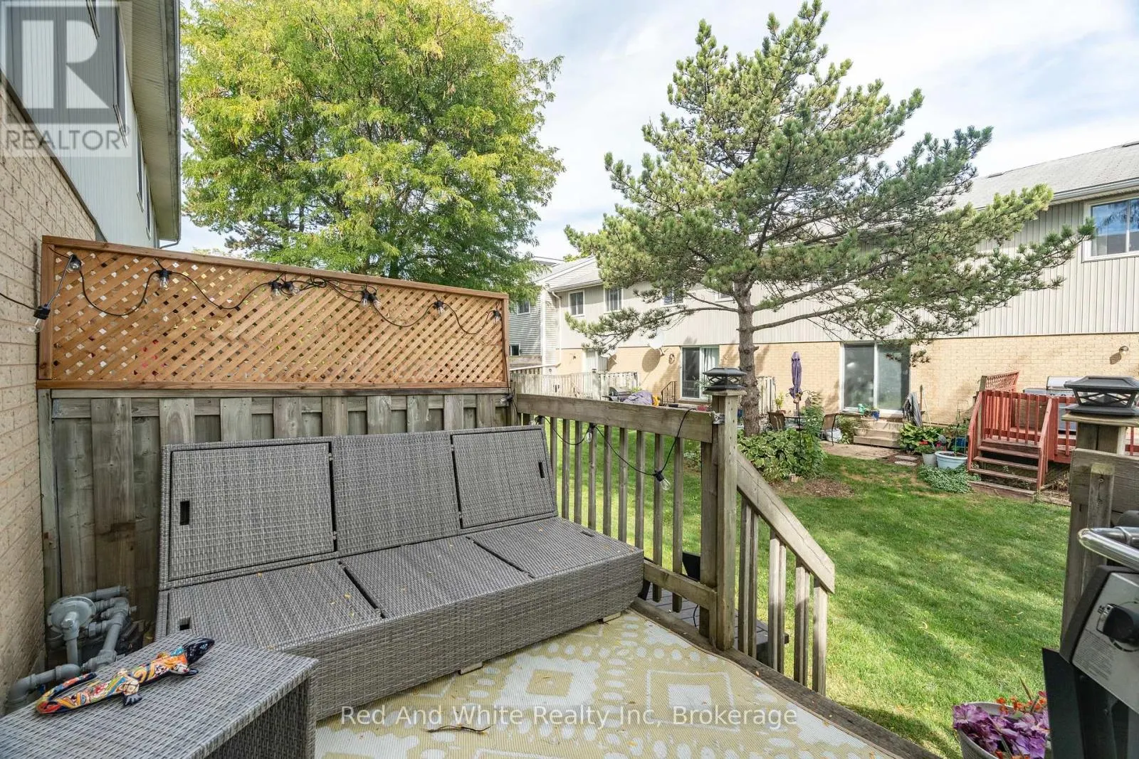 3 - 255 NORTHLAKE DRIVE, #3