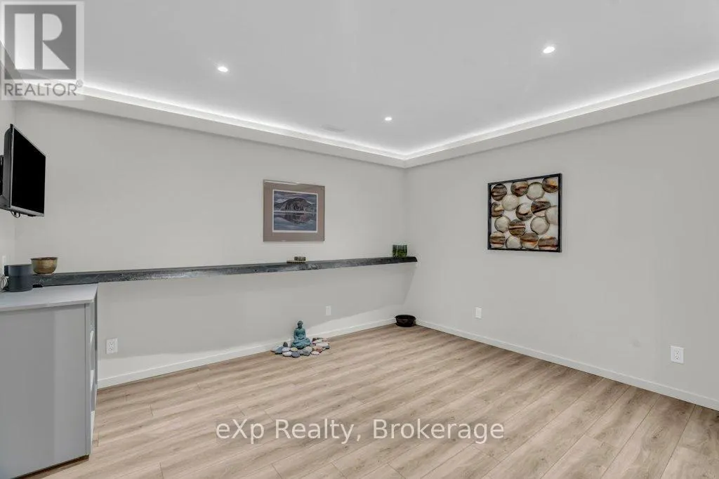 18 COLBORN STREET