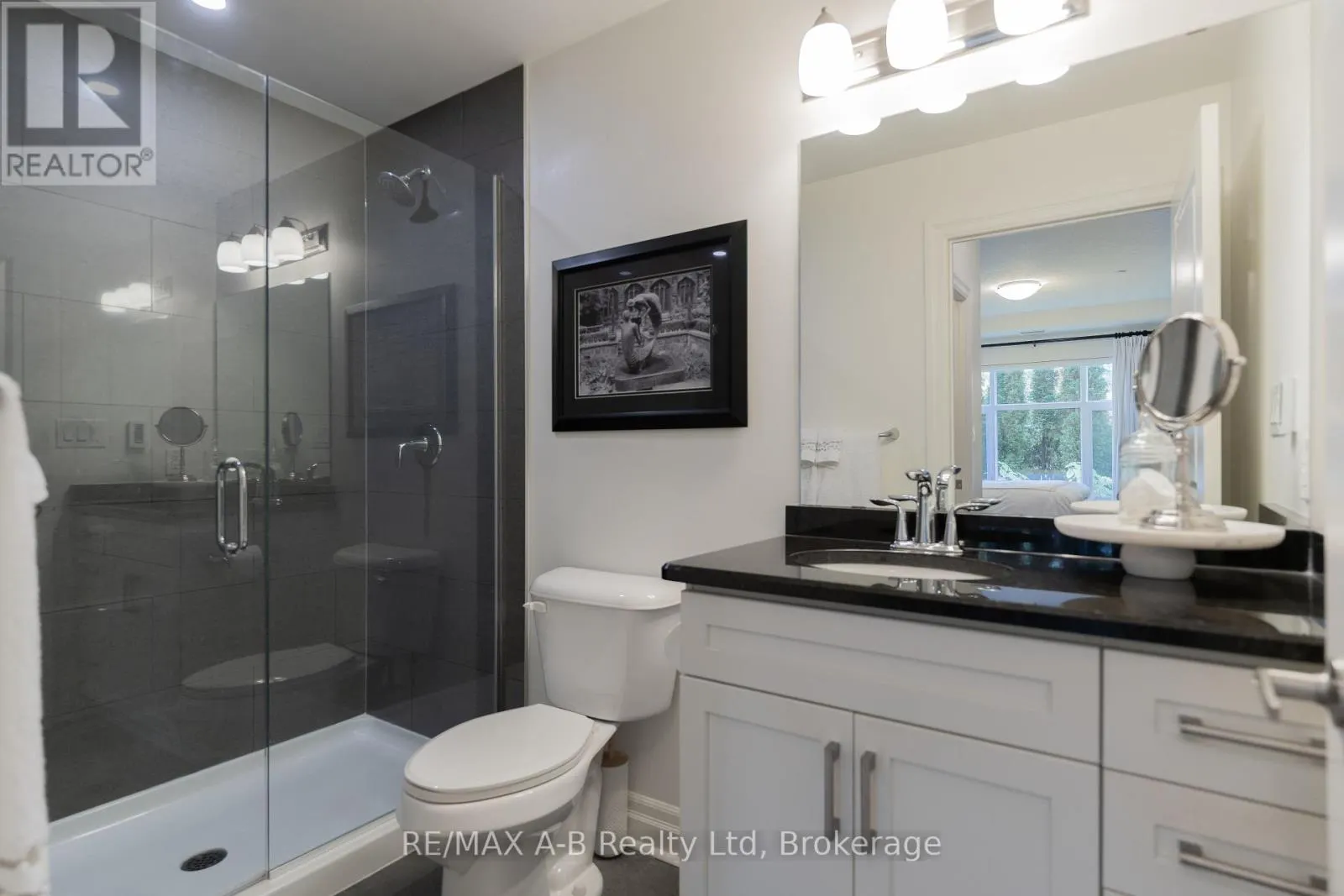 111 - 255 JOHN STREET N, #111