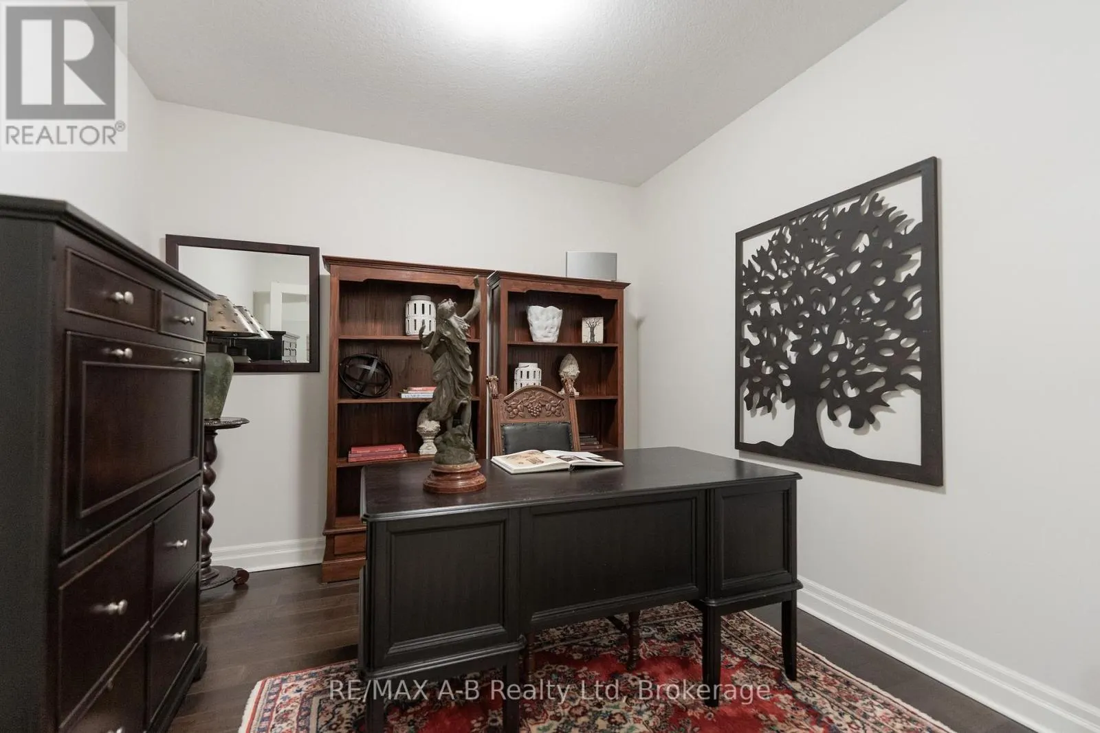 111 - 255 JOHN STREET N, #111