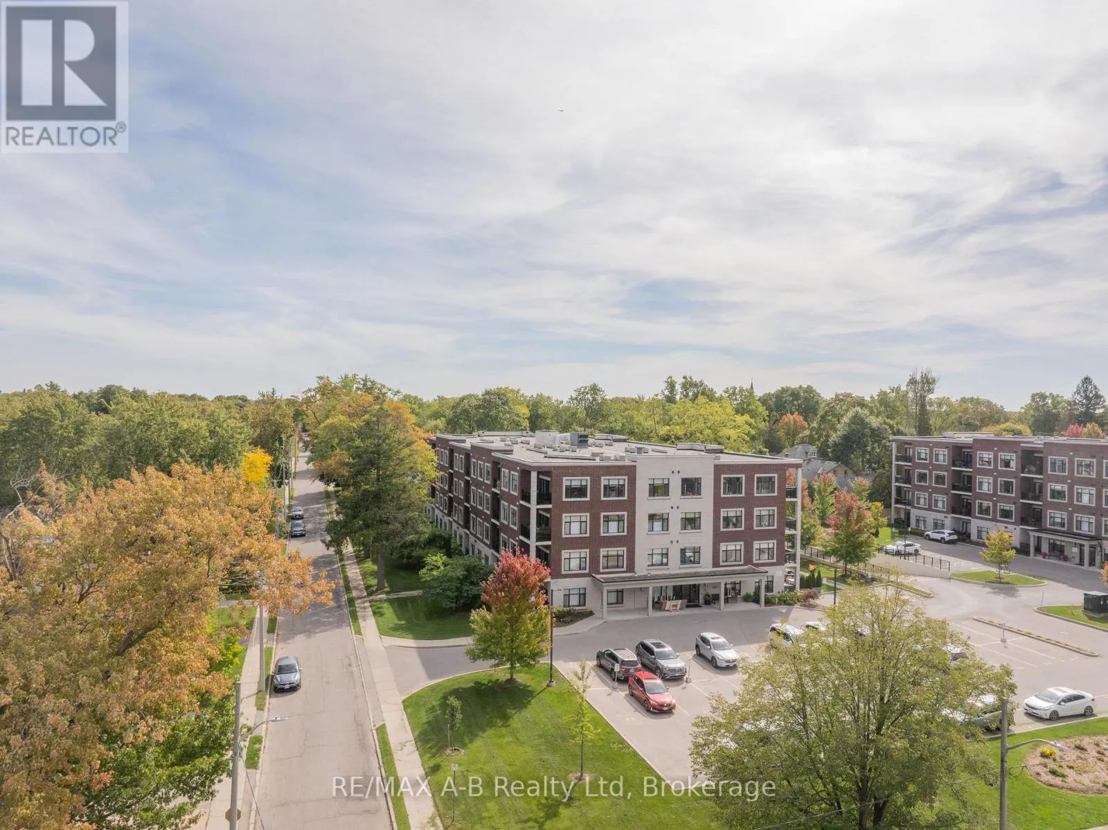 111 - 255 JOHN STREET N, #111