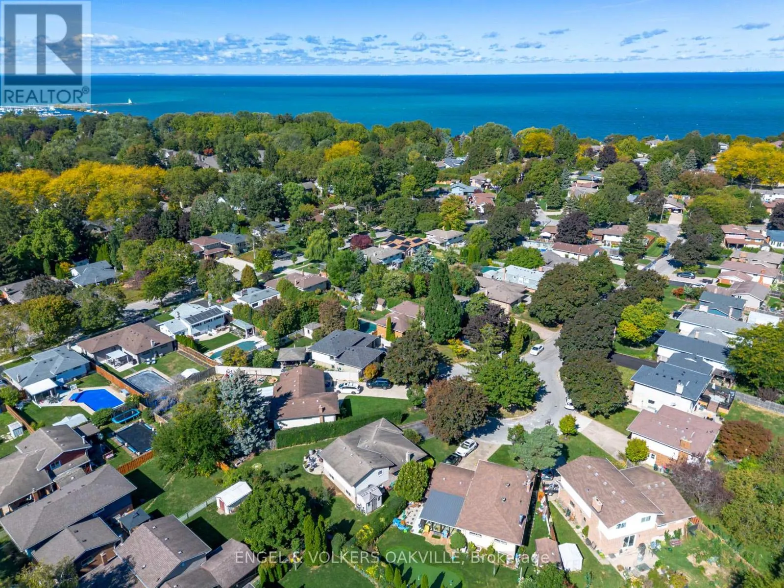 22 SANDY COVE CIRCLE