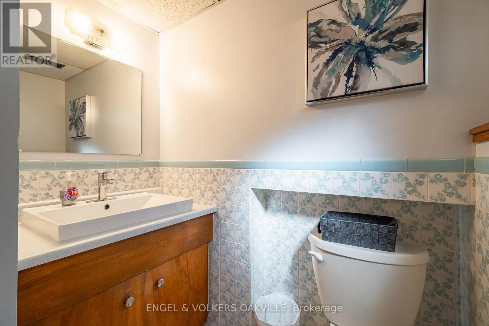 22 SANDY COVE CIRCLE