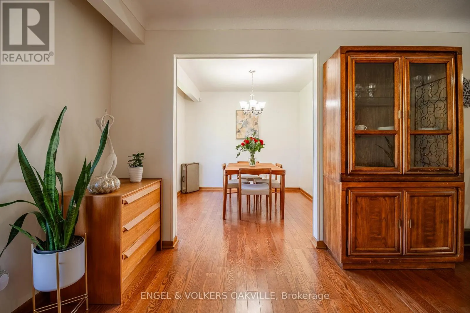 22 SANDY COVE CIRCLE
