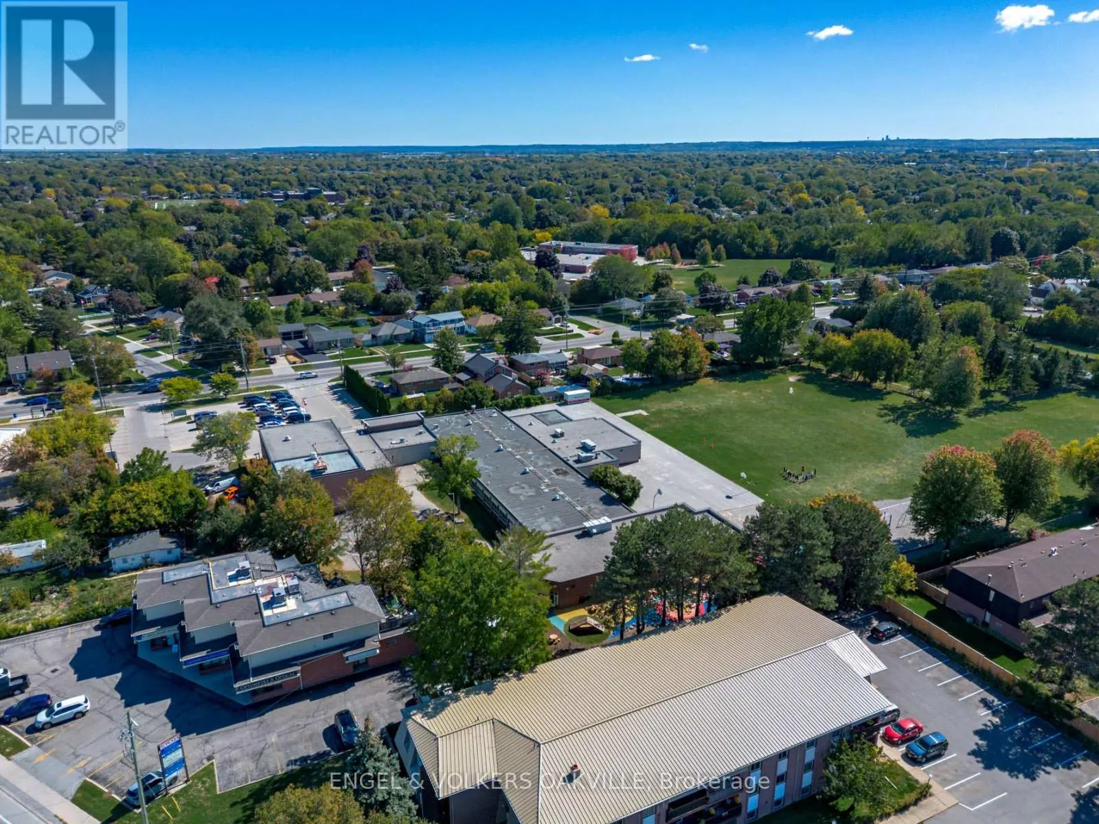 22 SANDY COVE CIRCLE
