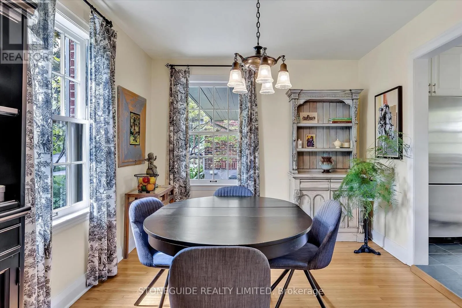 442 GORDON AVENUE