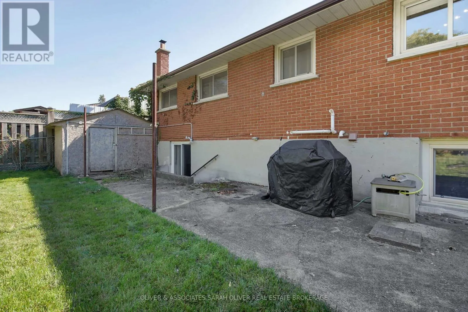 200 GLADMAN AVENUE