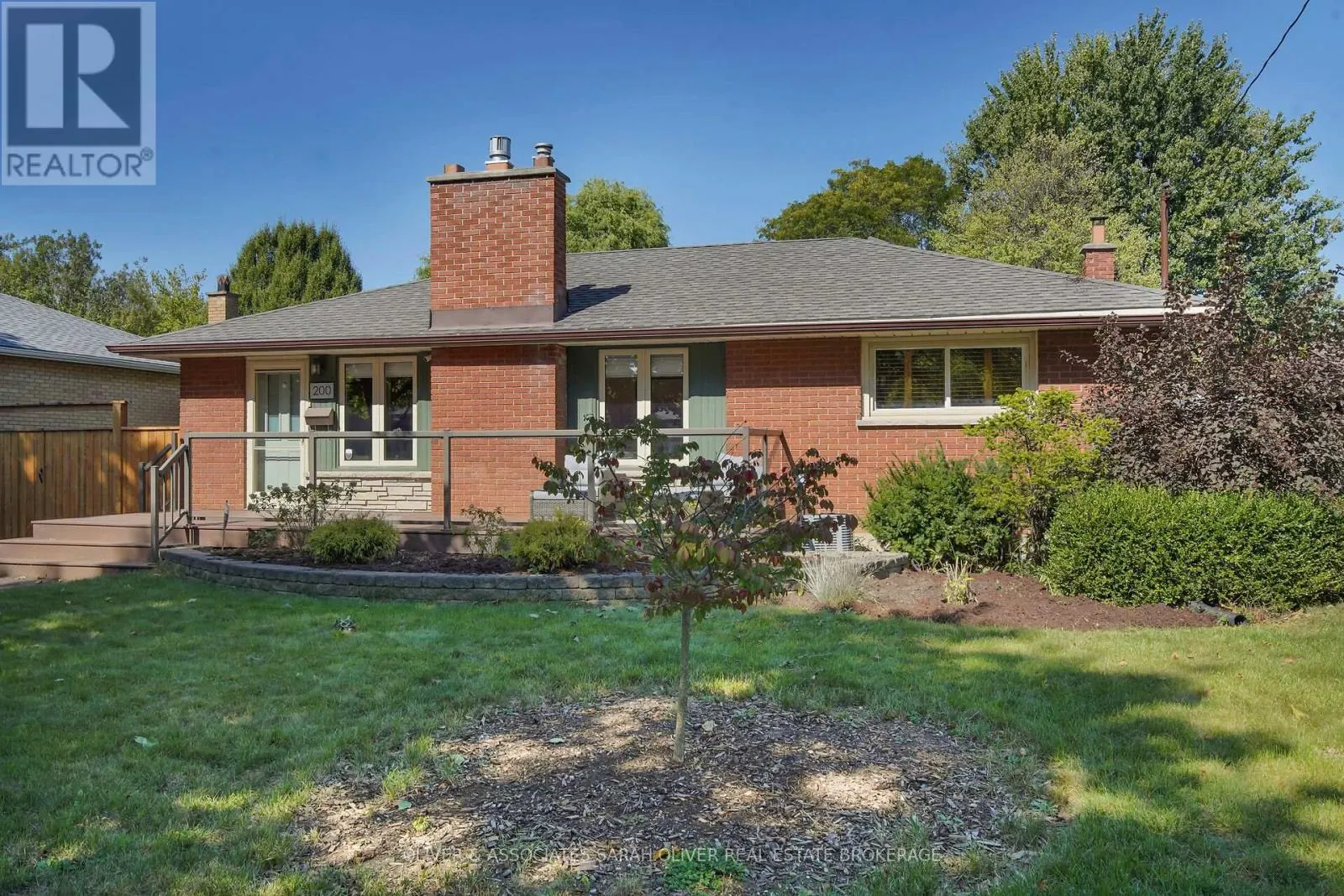200 GLADMAN AVENUE
