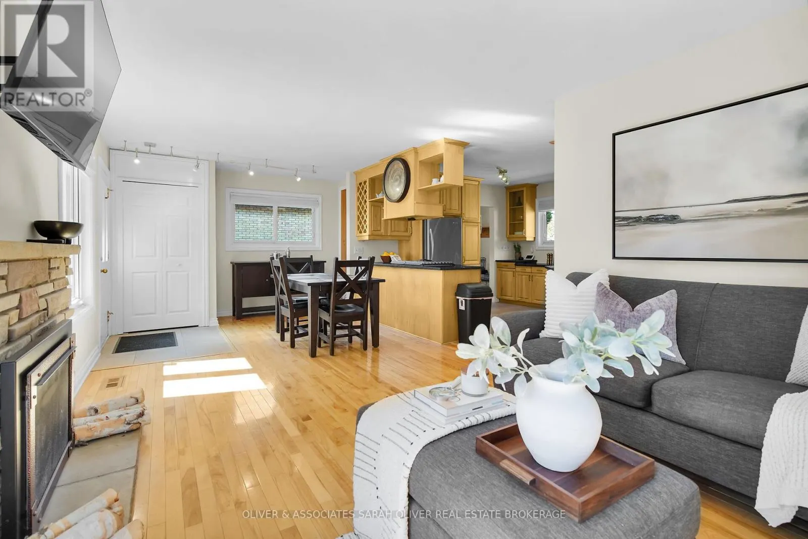 200 GLADMAN AVENUE