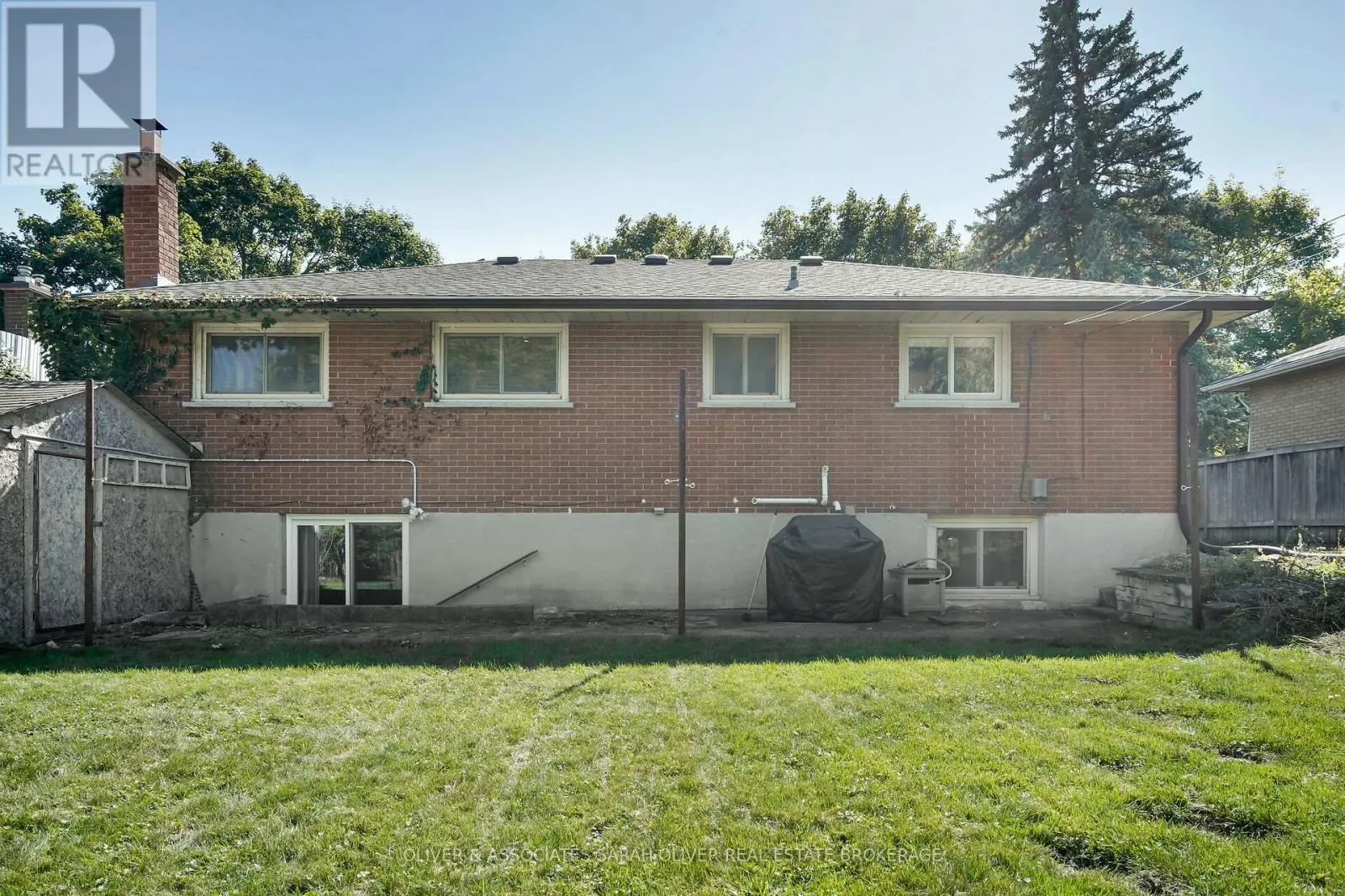 200 GLADMAN AVENUE