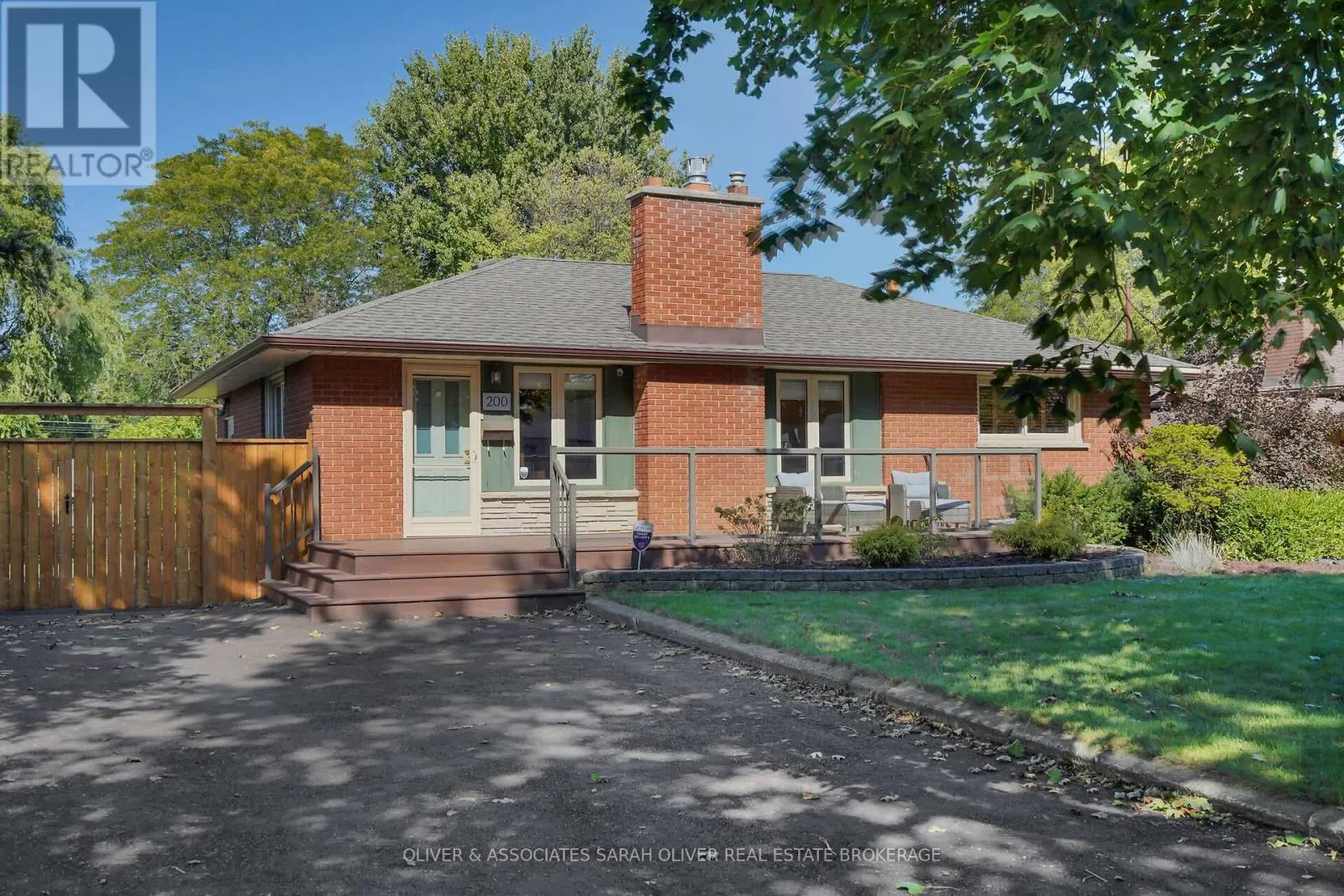 200 GLADMAN AVENUE