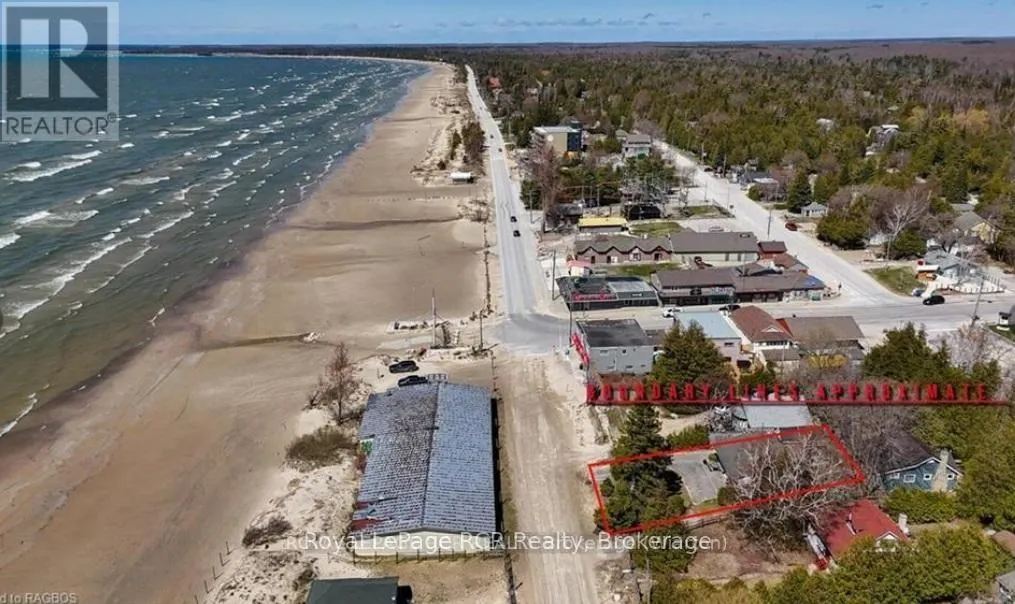 9 LAKESHORE BOULEVARD S