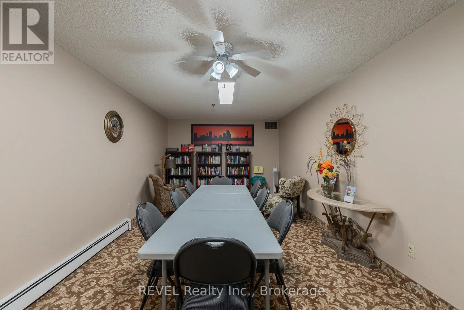 206 - 3955 PORTAGE ROAD, #206