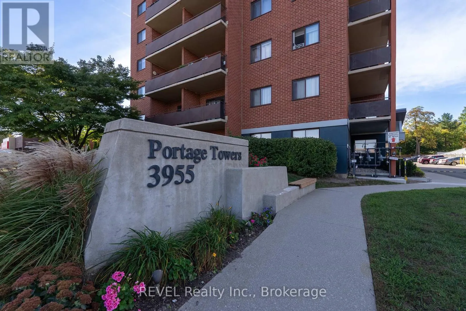 206 - 3955 PORTAGE ROAD, #206