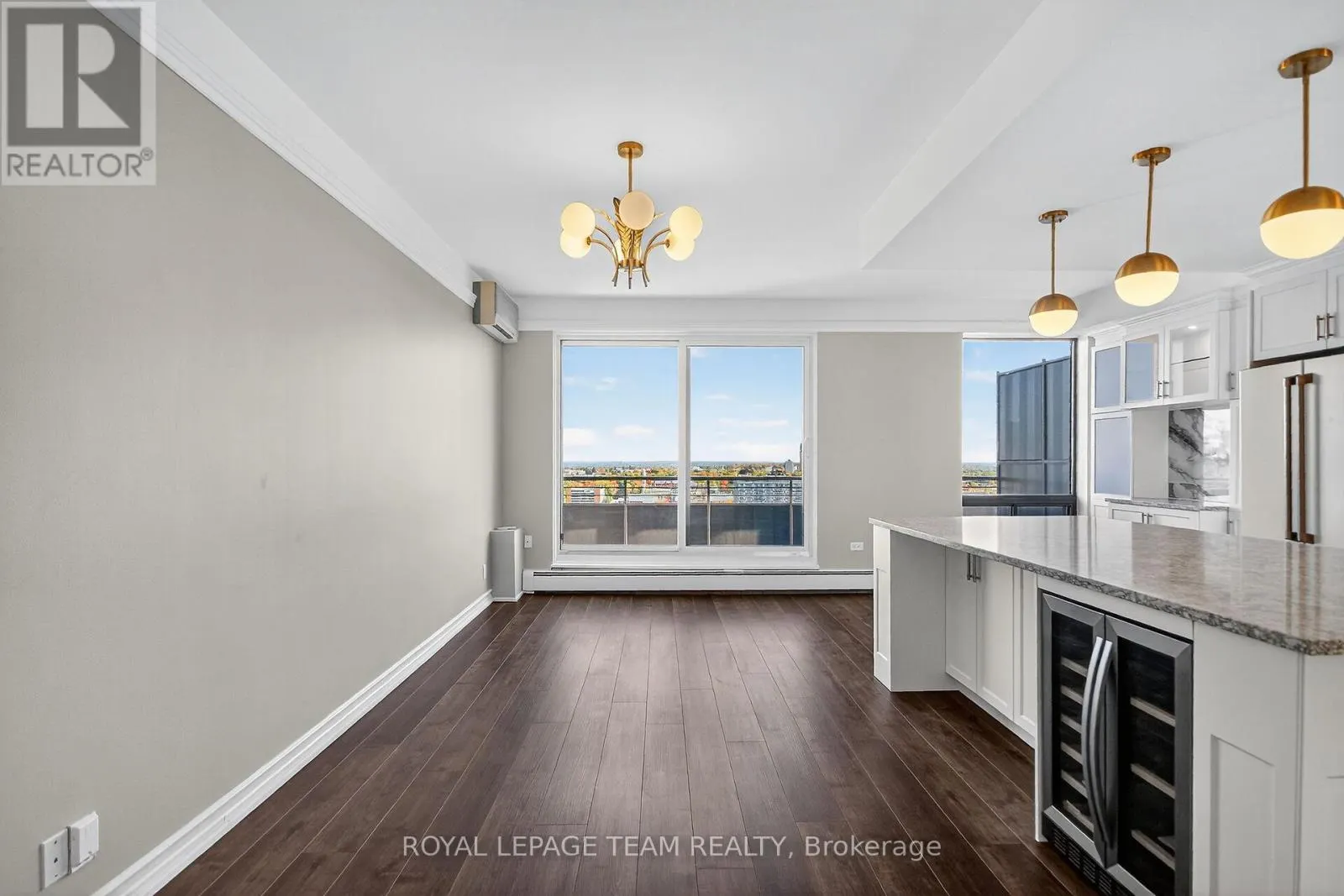 2509/2510 - 515 ST LAURENT BOULEVARD