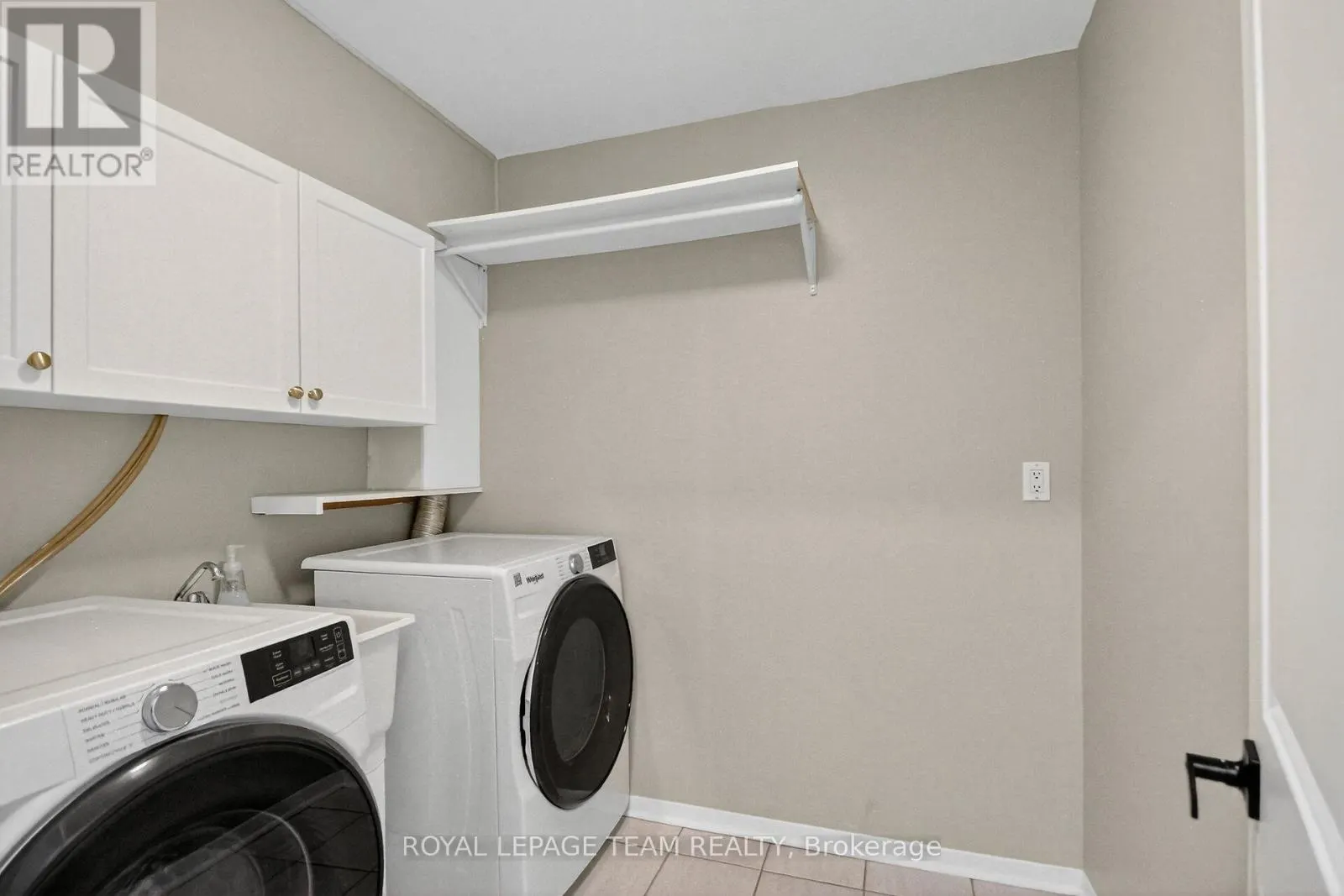2509/2510 - 515 ST LAURENT BOULEVARD