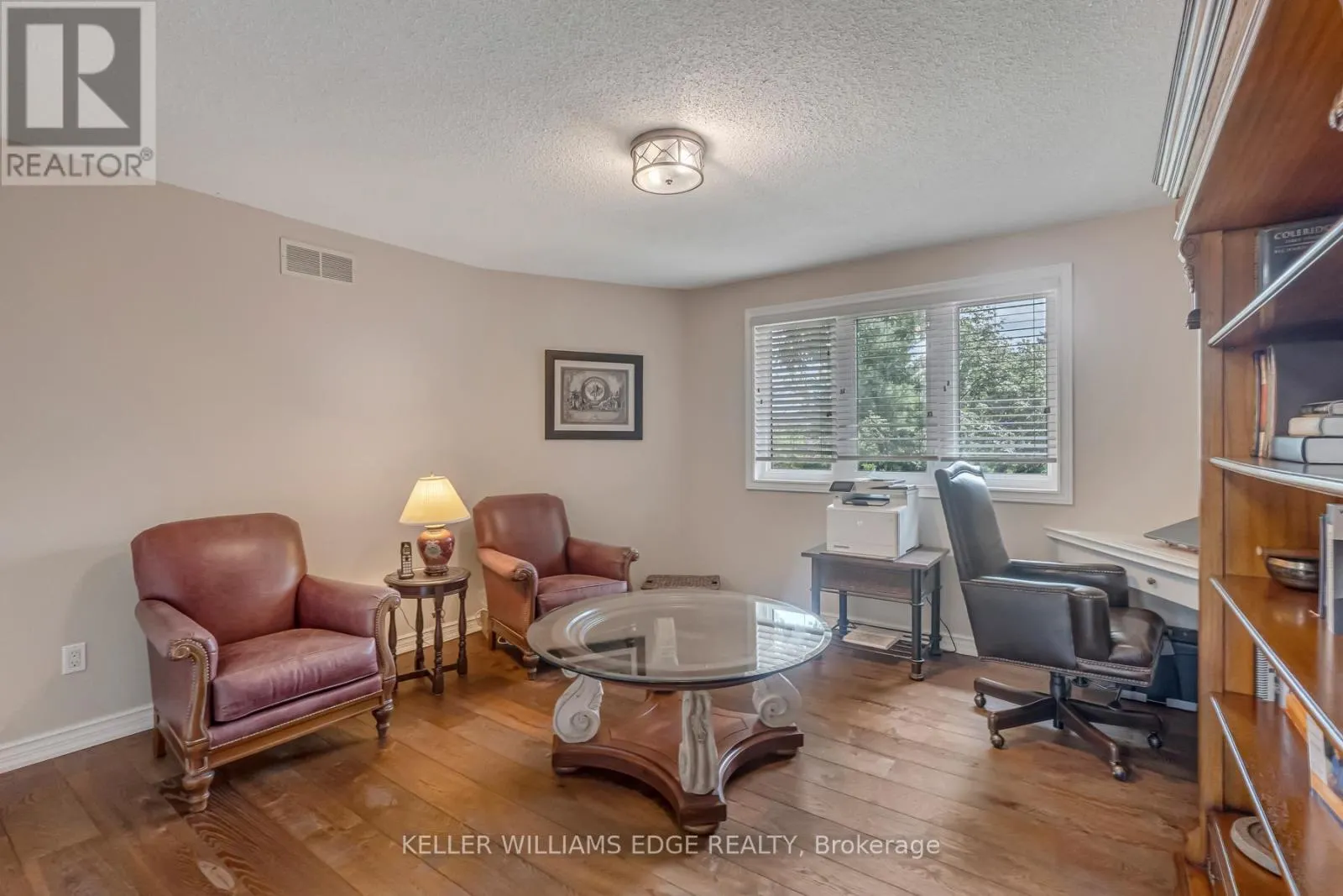 8 LOCHSIDE DRIVE