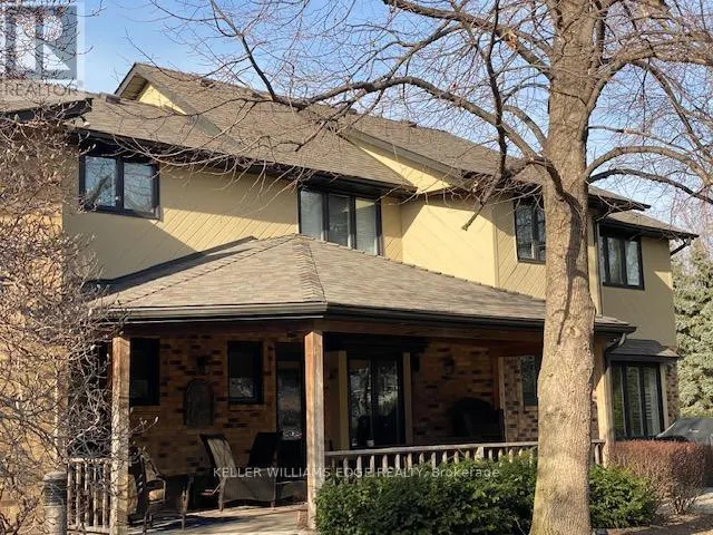 8 LOCHSIDE DRIVE
