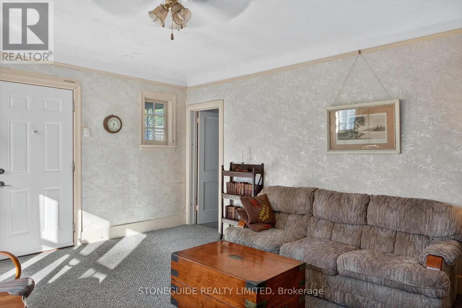 634 ARMOUR ROAD