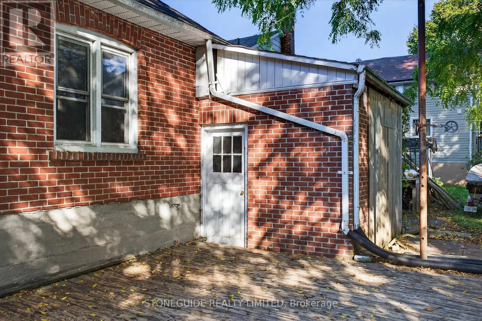 634 ARMOUR ROAD