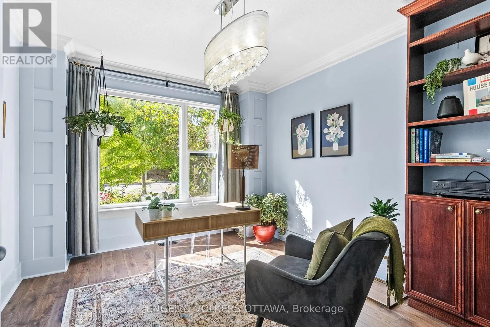 2139 BLUE WILLOW CRESCENT
