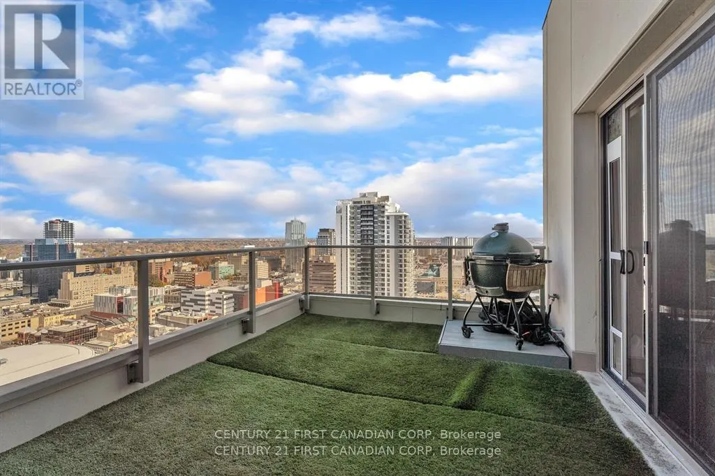 2701/2704 - 330 RIDOUT STREET N, #2701/2704