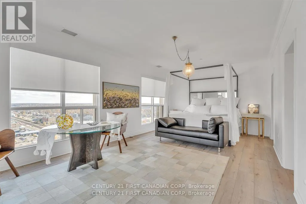 2701/2704 - 330 RIDOUT STREET N, #2701/2704