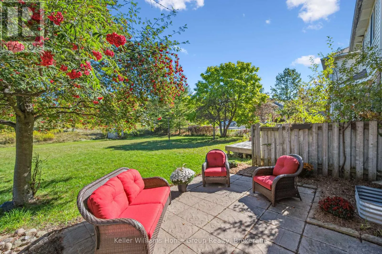 219 TERRAVIEW CRESCENT