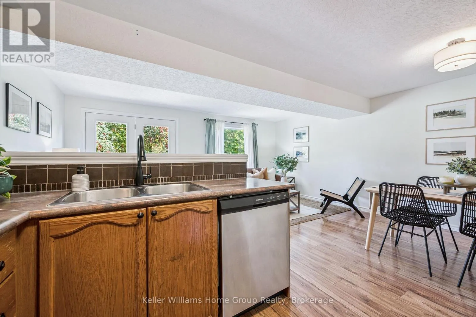 219 TERRAVIEW CRESCENT