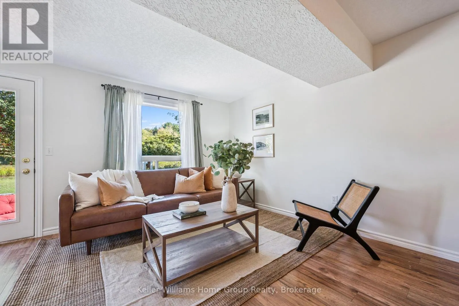 219 TERRAVIEW CRESCENT