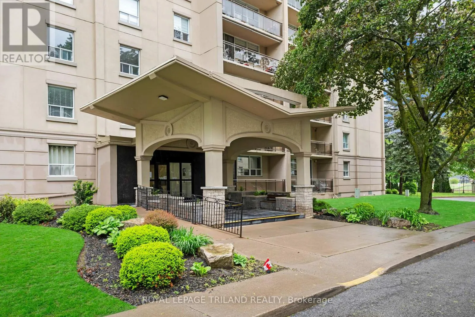803 - 6400 HUGGINS STREET, #803